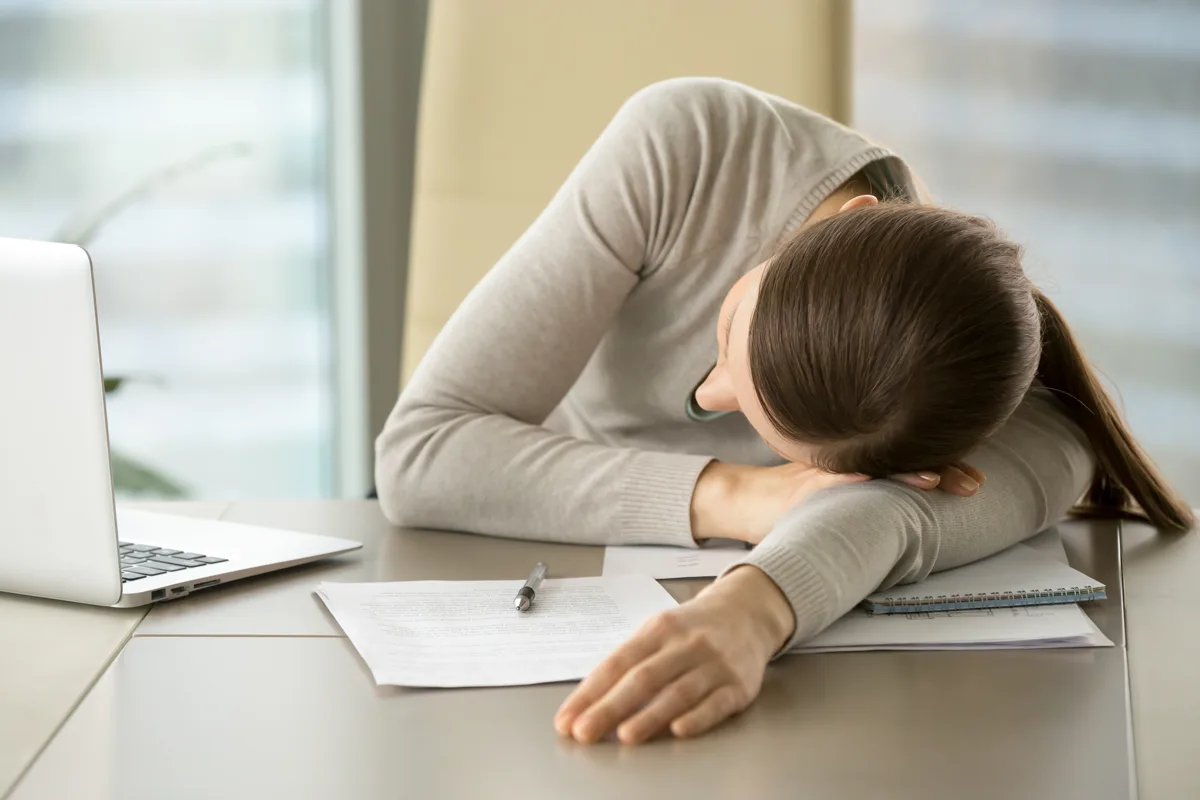 Narkolepsi ve Katapleksi Nedir? Belirtiler, Tanı ve Yönetim